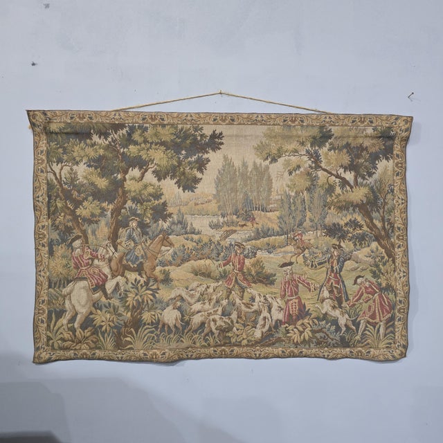 A very good French lined hanging tapestry, in very good order throughout. 35" high 54" wide
