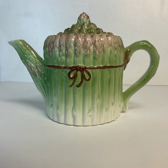 1970s Vintage Trompe L’Oeil Large Asparagus Tea Pot For Sale - Image 9 of 9