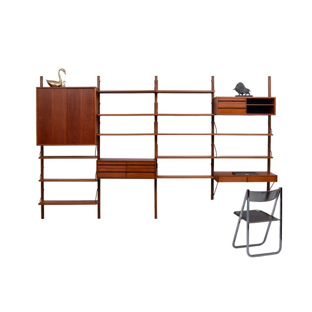 Mid-Century Modern Vintage Royal Wall System with 4 Cabinets in Teak by Poul Cadovius, 1960s, Set of 23 For Sale - Image 3 of 18