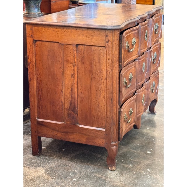 19th Century French Walnut Commode For Sale - Image 10 of 13