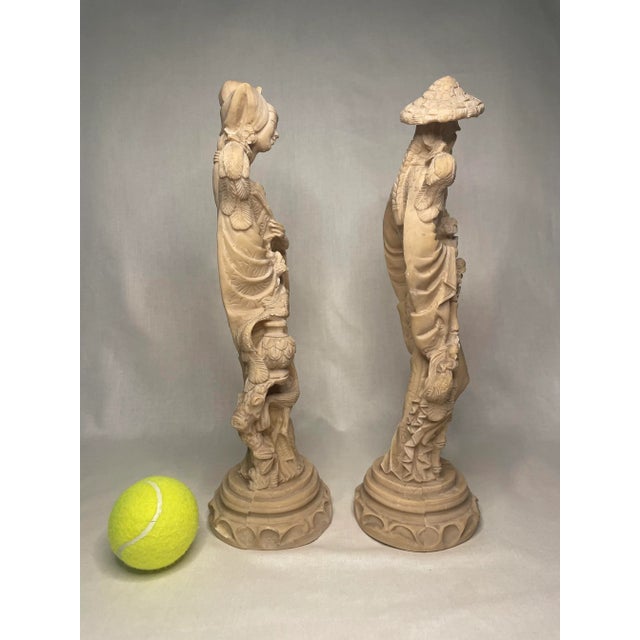 Late 20th Century Pair of Asian Chinoiserie Cream Tabletop Figurines For Sale - Image 5 of 11