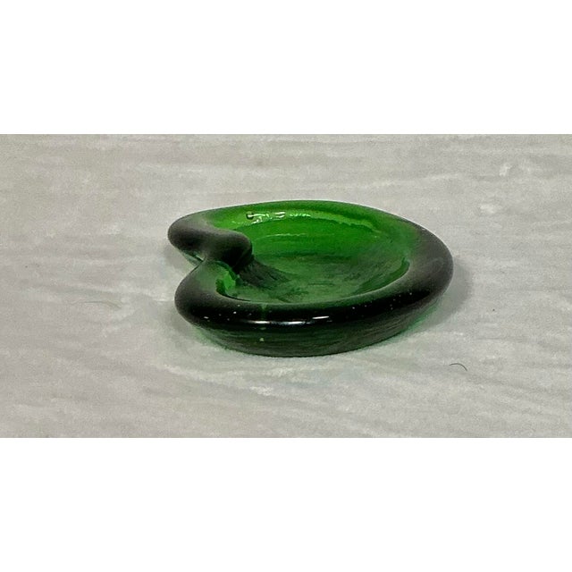 Blenko Vintage Blenko Green Art Glass Kidney Shaped Bowl, Circa 60s For Sale - Image 4 of 9
