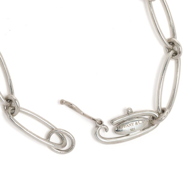 Tiffany and Co. Tiffany & Co Elsa Peretti Heart Link Bracelet, Sterling Silver, Length 7.5 In For Sale - Image 4 of 6