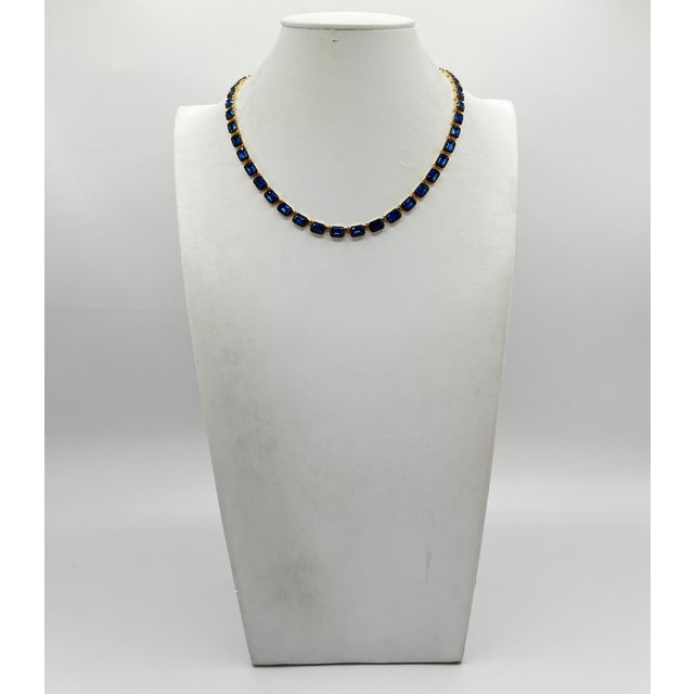 Modern Sapphire Emerald Cut East West Necklace in Black Rhodium & 18k Yellow Gold For Sale - Image 3 of 7