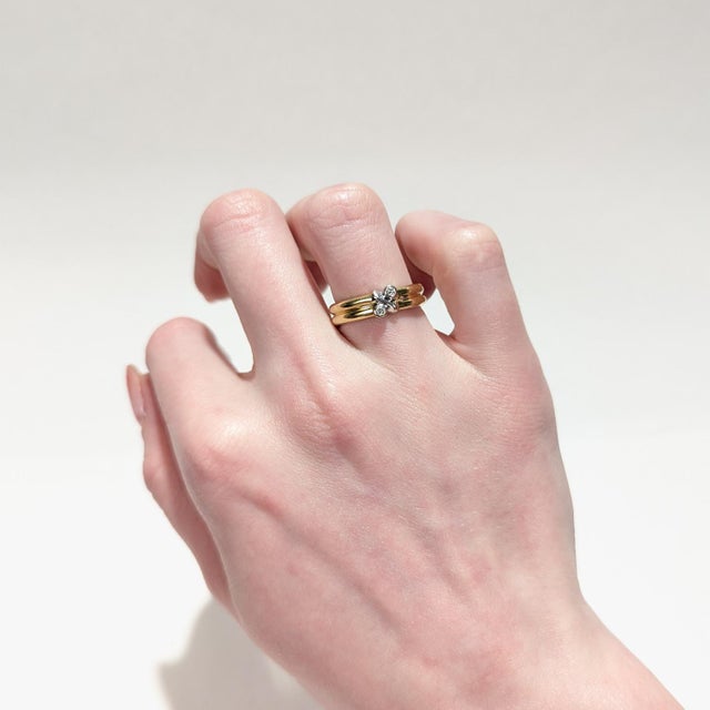 Tiffany and Co. Tiffany & Co. 18k Gold & Diamond Signature X Band Ring For Sale - Image 4 of 10