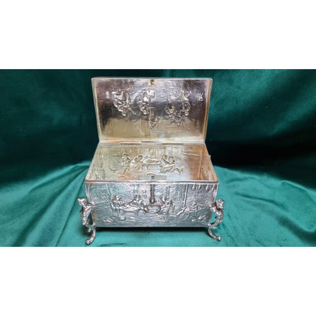 Silver Box with Lockable Lid & 19th Century Gilt Interior from Georg Roth & Co Hanau, 1700s For Sale - Image 10 of 17