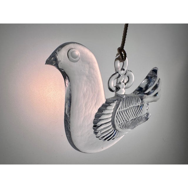 Glass Art Suncatcher in the shape of a Dove by Bertil Vallien for Boda, Sweden, 1970s For Sale - Image 11 of 12