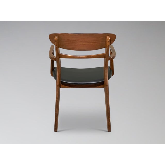 Restored Lane Acclaim Walnut Dining Chairs Set of 7 For Sale In Milwaukee - Image 6 of 17