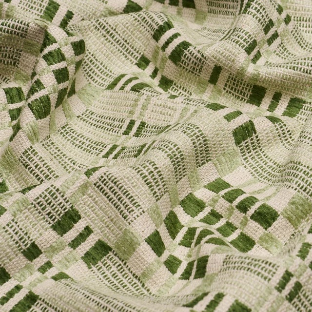Schumacher Schumacher Brimfield Fabric In Leaf For Sale - Image 4 of 4