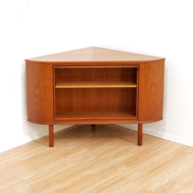 1960s Mid Century Teak Revolving Corner Bar by Siesta For Sale - Image 10 of 12