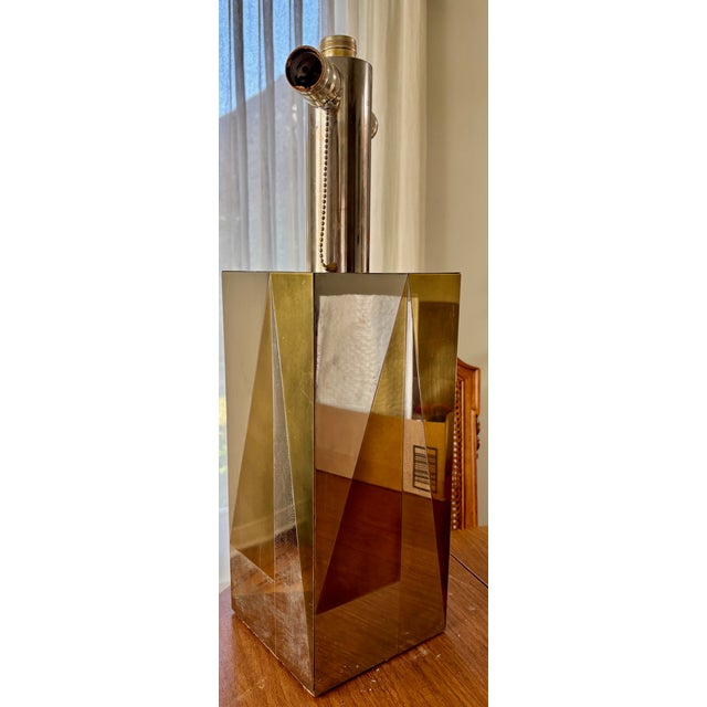 Mid-Century Modern Brass and Chrome Table Lamp From Noel b.c.. Italy 1970's For Sale - Image 3 of 11