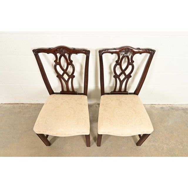 1980s Kindel Furniture Georgian Carved Mahogany Side Chairs or Dining Chairs, Pair For Sale - Image 5 of 13