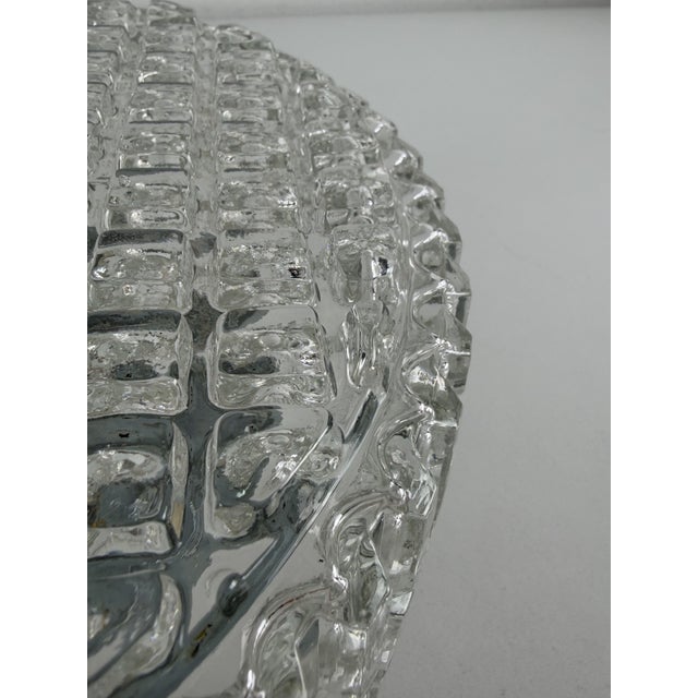 Circular Textured Glass Ceiling or Wall Lights in the style of Rupert Nikoll, 1960s, Set of 2 For Sale - Image 4 of 14