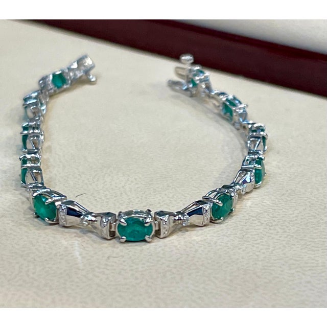 9 Carat Natural Emerald & Diamond Cocktail Tennis Bracelet 14 Karat White Gold For Sale - Image 4 of 18