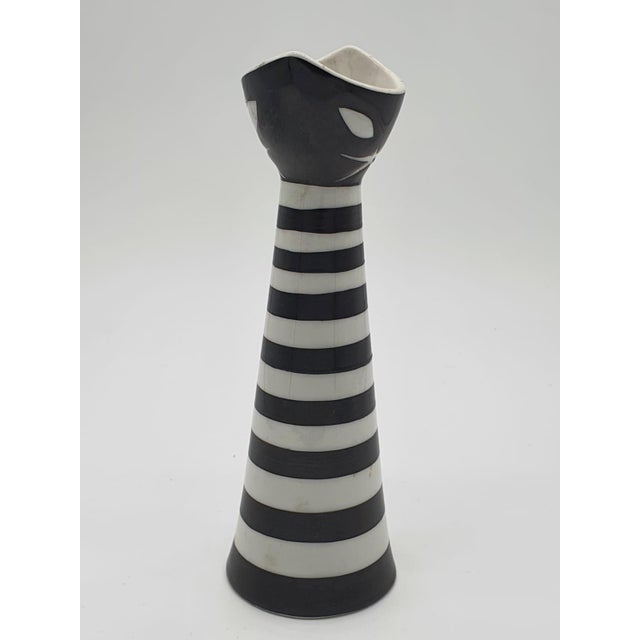 Modern Cat Statuette by Janos Torok for Zsolnay, 1960 For Sale - Image 3 of 7