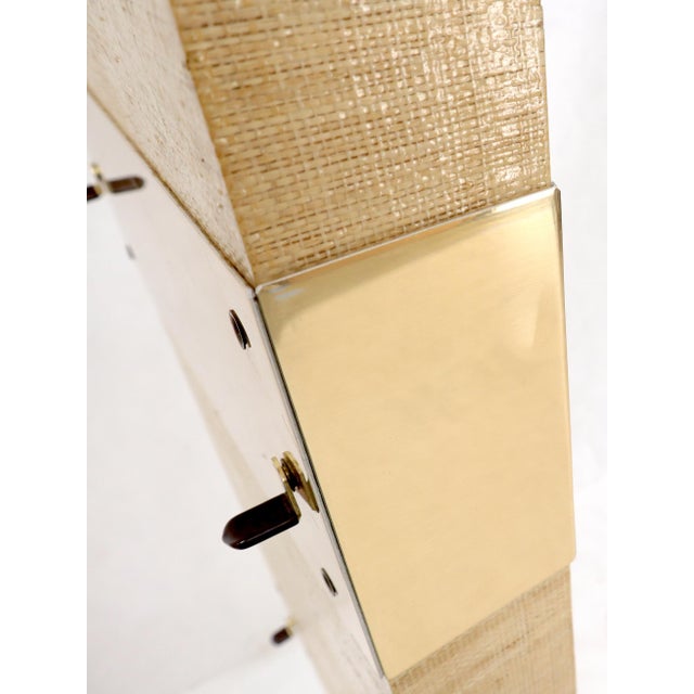 Mid-Century Modern Raffia Cloth Finished Rounded Angles Étagère Display Unit Glass Shelves For Sale - Image 3 of 12