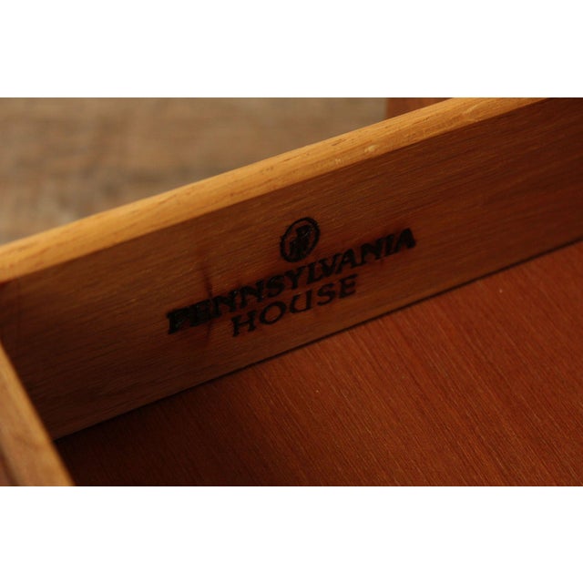 Pennsylvania House Solid Oak Two Tier End Table With Drawer For Sale In Philadelphia - Image 6 of 18