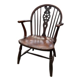 Early 19th Century Antique English Wheelback Windsor Style Fireside Chair For Sale