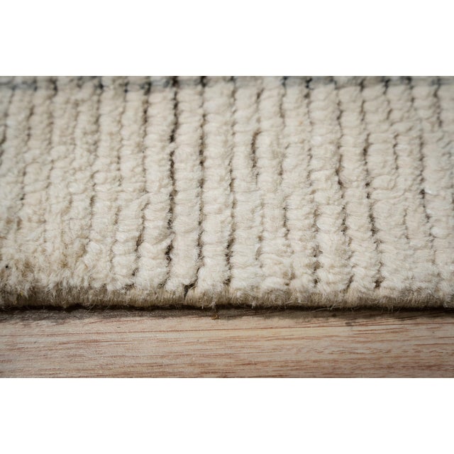 Marrakech Beige Solace Hand-Knotted Wool Rug Carpet, Minimalist Design For Sale In New York - Image 6 of 8