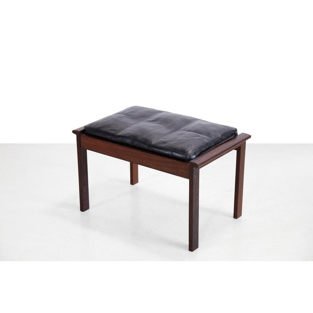 Vintage Ottoman in Wenge Wood with Black Leather Cushion, 1960 For Sale - Image 6 of 6