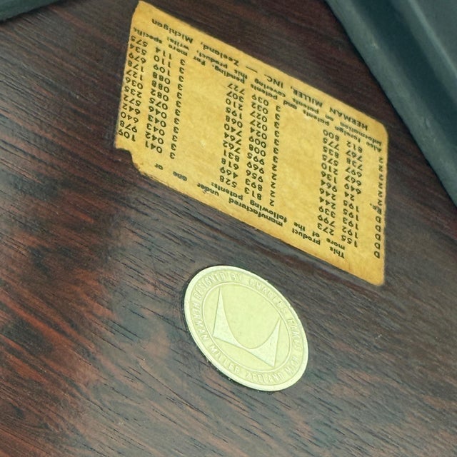 1960s 670 Lounge Chair in Cowhide by Charles & Ray Eames for Herman Miller For Sale - Image 9 of 9