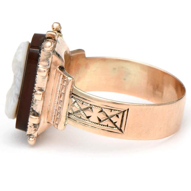 Contemporary 10KR Victorian Chalcedony Cameo Ring, size 6.5 For Sale - Image 3 of 5