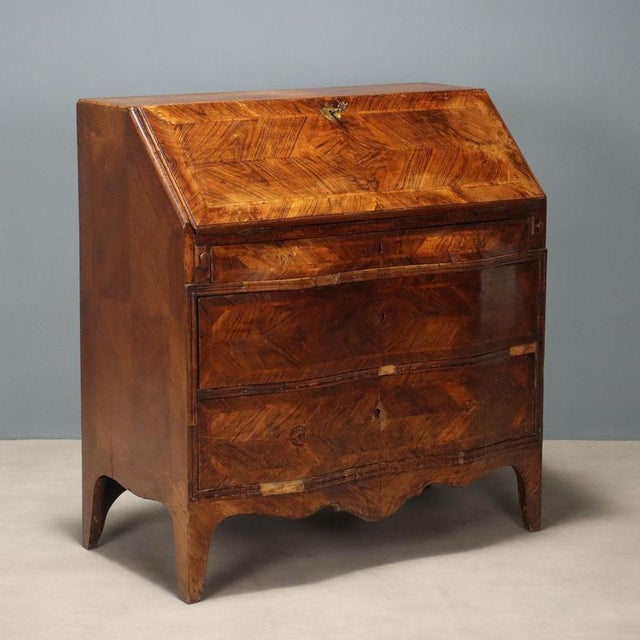 Mid-18th Century Walnut Drop-Leaf Chest For Sale - Image 16 of 16