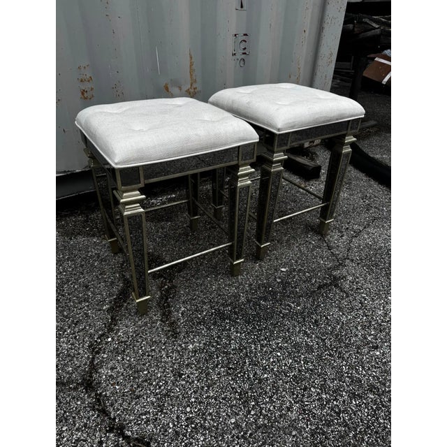Late 20th Century Modern Mirrored Stool in Linen Fabric (2 Available) For Sale - Image 5 of 5
