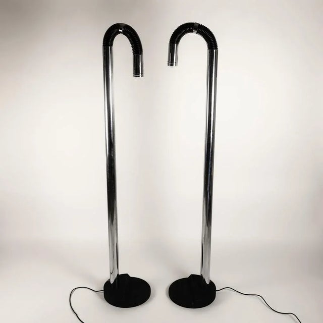Vintage Italian Floor Lamps in Lacquered Iron and Chromed Metal, 1970s, Set of 2 For Sale - Image 6 of 9
