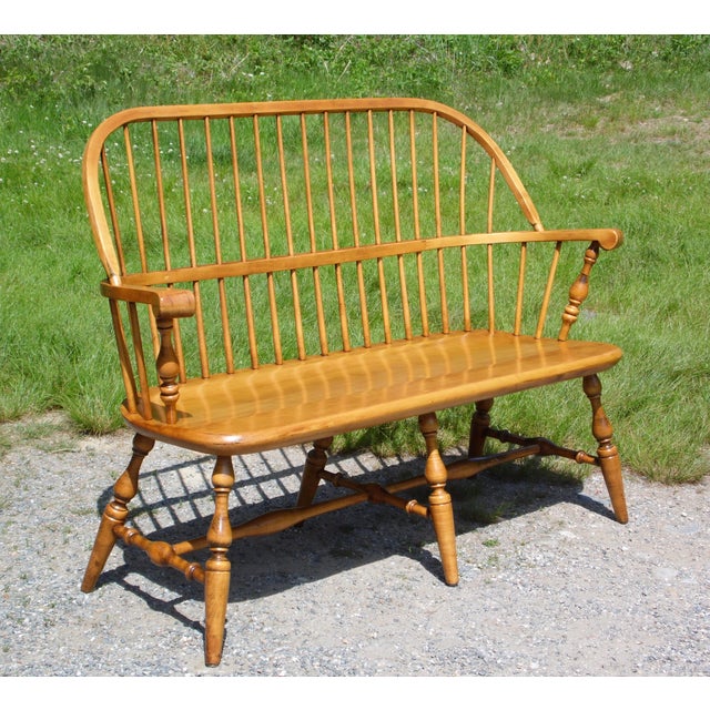 Vintage Ethan Allen 1776 Solid Maple Deacons Bench Windsor Back Settee