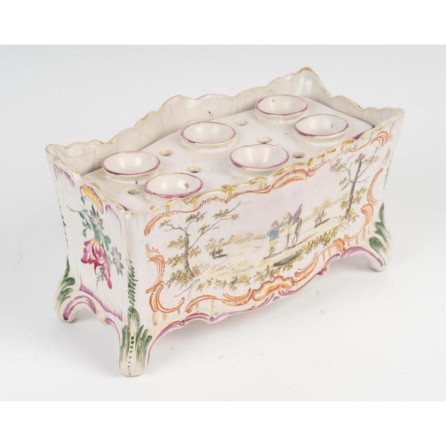 Bouquetière Vase in Porcelain, 18th Century For Sale - Image 3 of 9