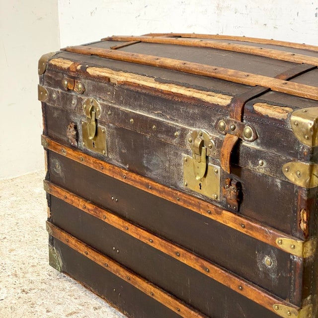 Large Vintage Travel Trunk, 1920s For Sale - Image 3 of 9