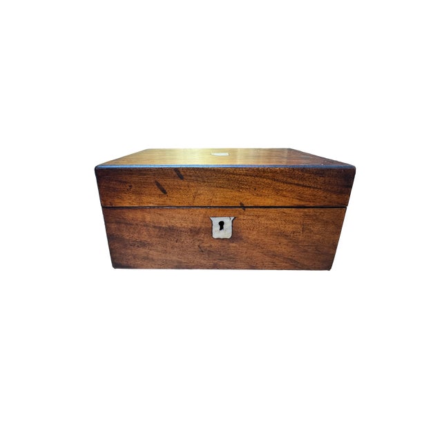 Victorian Late 19th Century Victorian Rosewood Box With Mother of Pearl Inlay For Sale - Image 3 of 11