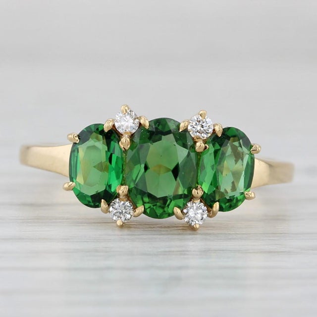 1.69ctw Green Chrome Diopside Diamond 3-Stone Ring 18k Yellow Gold Size 7.5 For Sale - Image 4 of 8