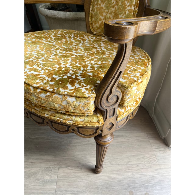1900 - 1909 Antique Victorian Chairs With Velvet Fabric For Sale - Image 5 of 6