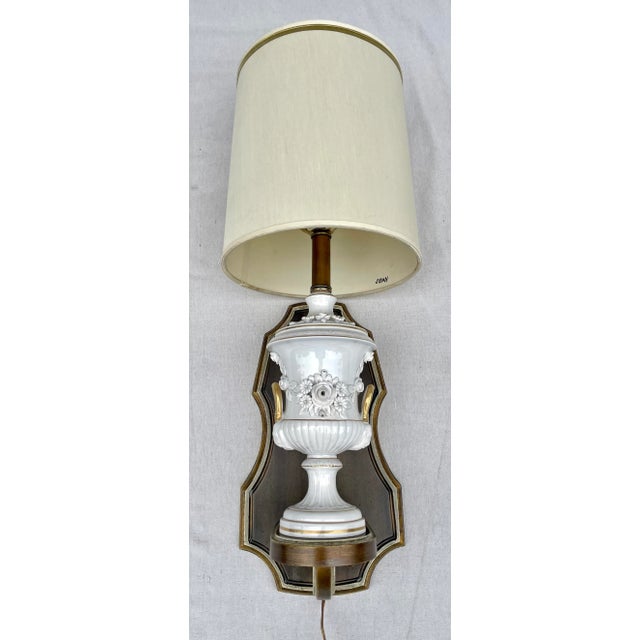 Wood 1950s Hollywood Regency Wall Mount Porcelain Urn Lamp Sconce For Sale - Image 7 of 13