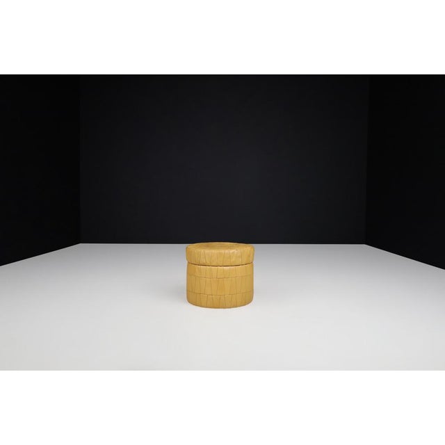 Animal Skin Round Storage Ottoman in Mustard Patchwork Leather attributed to de Sede, Switzerland, 1970s For Sale - Image 7 of 10