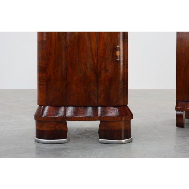 Art Deco Nightstands in Walnut, Italy, 1920s, Set of 2 For Sale - Image 11 of 18