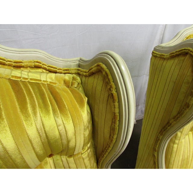 Early 20th Century Pair of Early 20th Century Hollywood Regency Yellow Velvet Parlor Chairs For Sale - Image 5 of 11