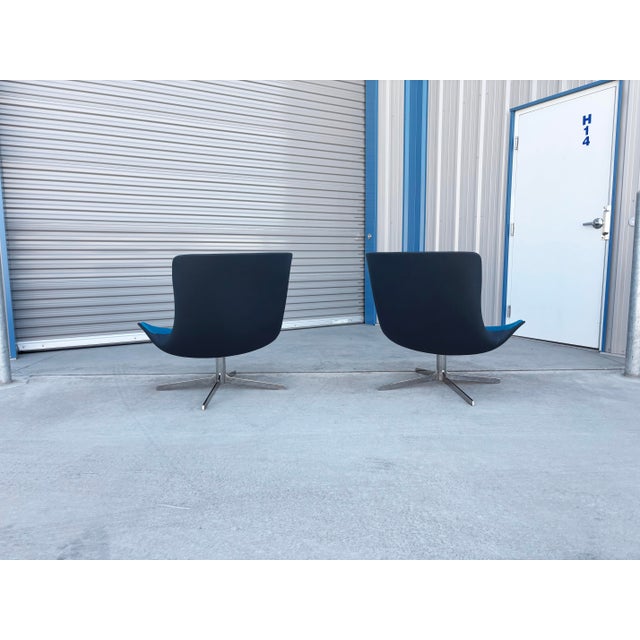 1980s 1970s Pair of Mid Century Heavy Chrome Swivel Lounge Chairs For Sale - Image 5 of 13