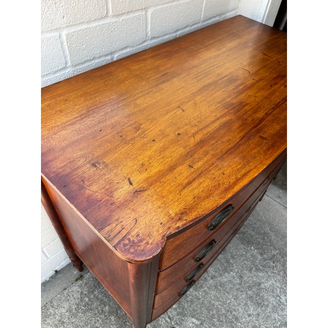 Antique New England Federal Chest of Drawers / Dresser For Sale - Image 4 of 12