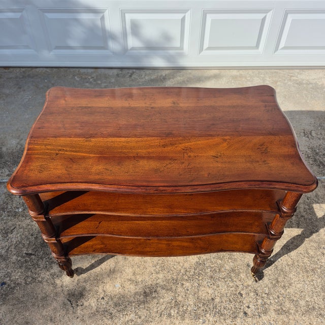 English Late 20th Century Henredon Regency Style Mahogany 4-Tier Side Tea Table Cart Dumbwaiter Etagere Accent Table (37x22") For Sale - Image 3 of 13