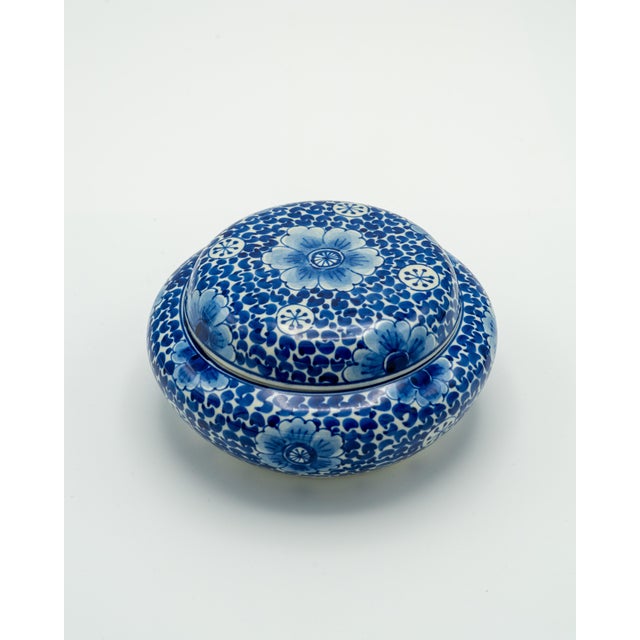 1950s Royal Delft 300th Anniversary Commemorative Bonbonnière, 1953, Hand-Painted For Sale - Image 5 of 7