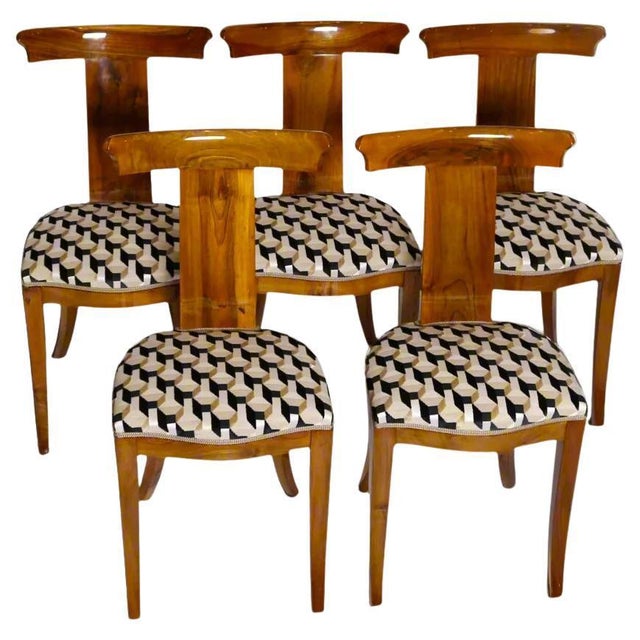 Mid 20th Century Set of Five Walnut Dining Chairs, Italy Mid-20th Century For Sale - Image 5 of 18