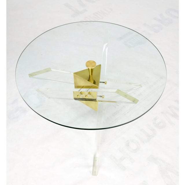 Transparent Brass & Lucite Round Glass Top Coffee Occasional Table Clean! For Sale - Image 8 of 16