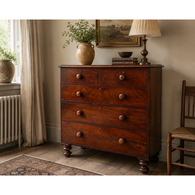 Early Victorian Figured Mahogany Chest of Drawers, 1840s For Sale - Image 3 of 12