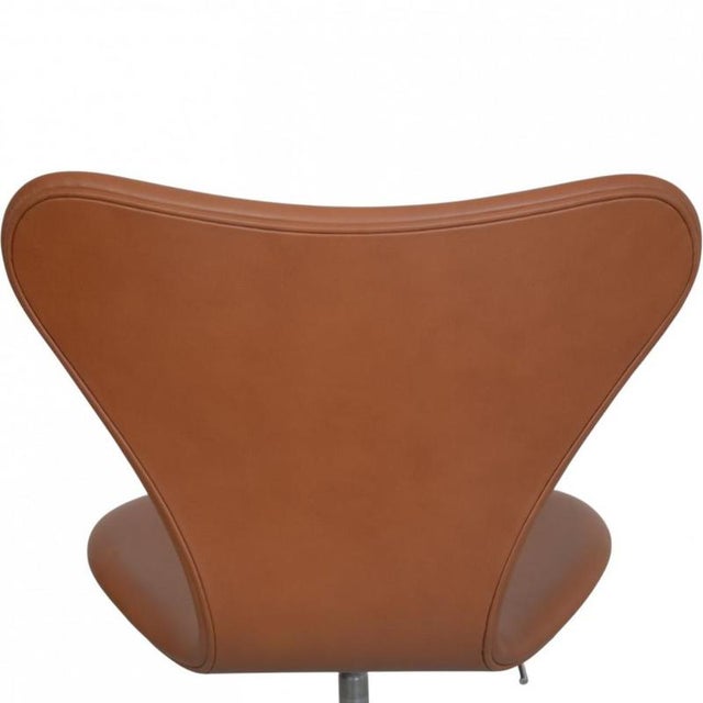 Model 3117 Office Chair in Cognac Leather by Arne Jacobsen, 1984 For Sale - Image 9 of 13