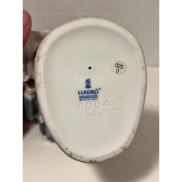 Gray Vintage Lladro Bar Mitzvah Day Porcelain Figurine #6004 Mint Condition For Sale - Image 8 of 10