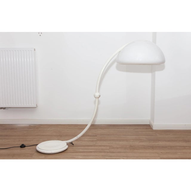 1960s Serpente Floor Lamp by Elio Martinelli for Martinelli Luce, 1971 For Sale - Image 5 of 7