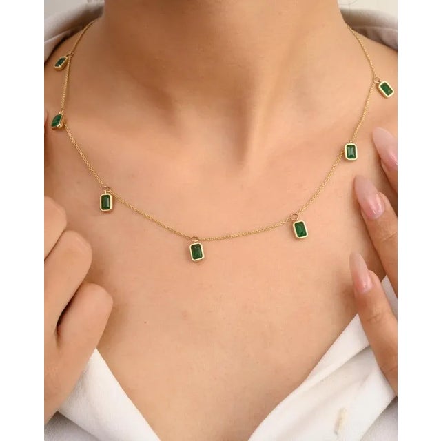 This is part of Chairish’s Fine Jewelry assortment. Natural 4.06 Carat Octagon Emerald Everyday Chain Necklace in 14K Gold...